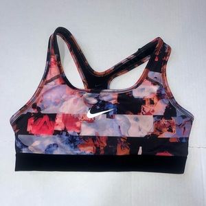 Nike kids large sports bra